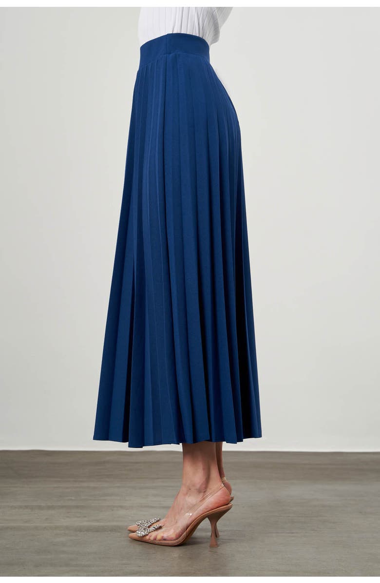 Mizalle Crepe Knitted Pleated Skirt, Alternate, color, Indigo
