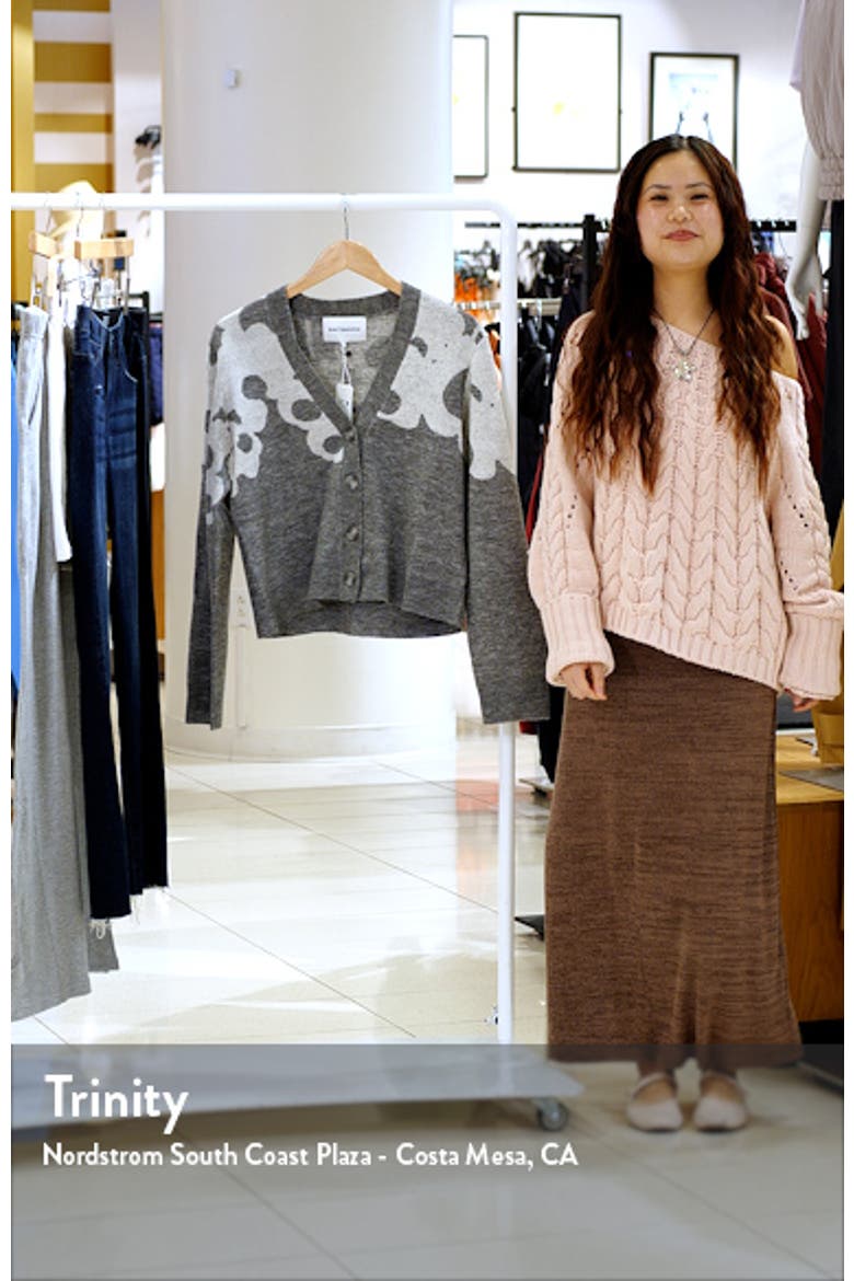 Puite Lammet Boxy Cardigan video