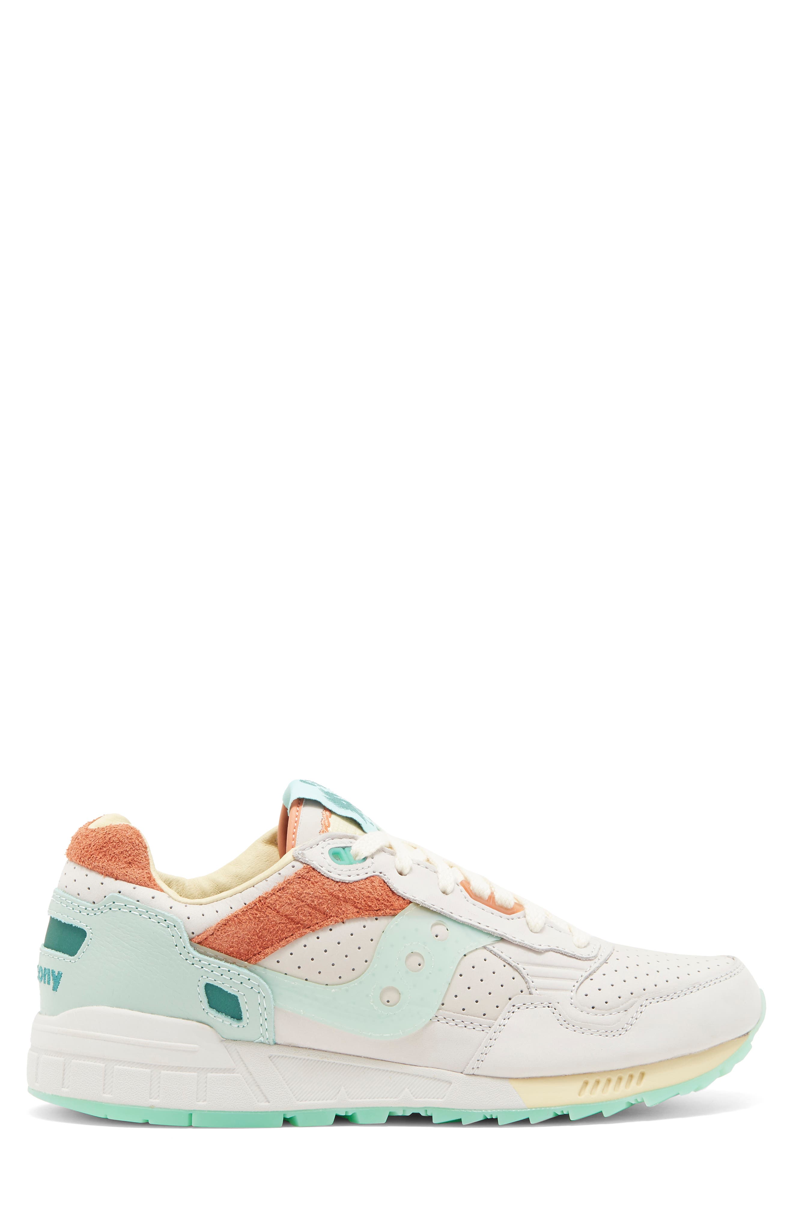 Saucony Gender Inclusive St. Barth Shadow 5000 Sneaker, Alternate, color, 