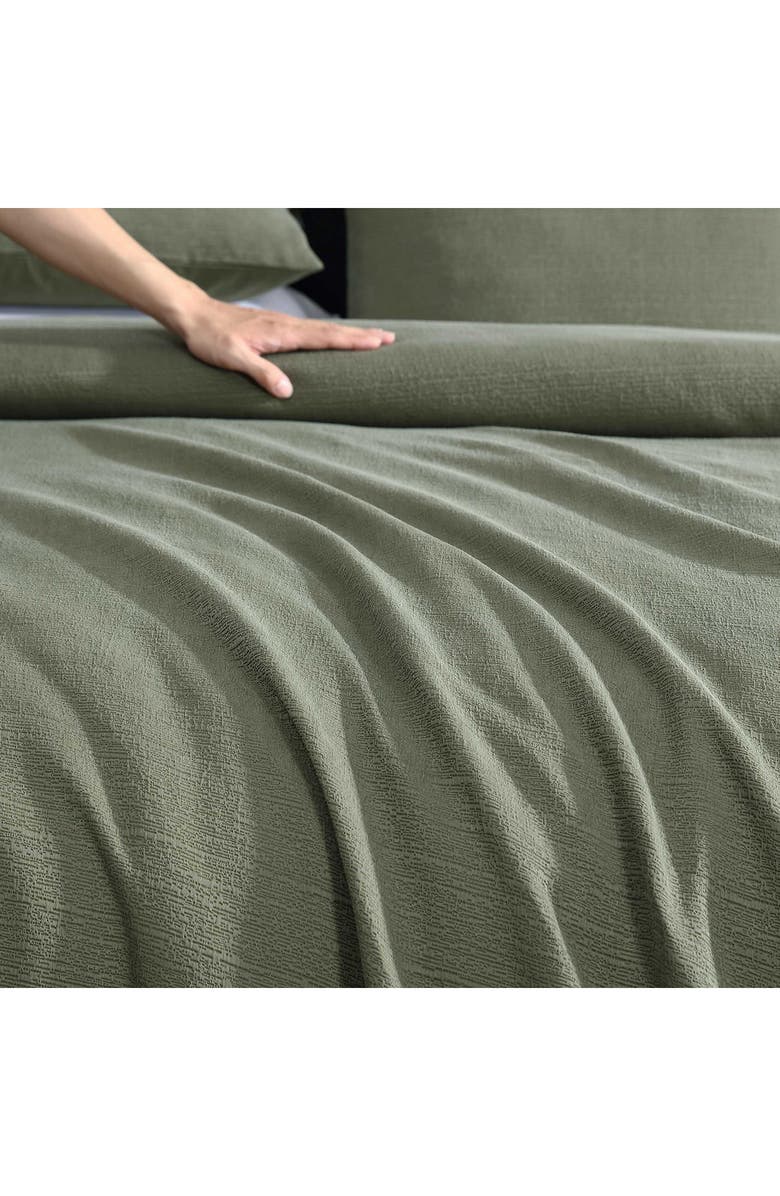 Vera Wang Carved Lines Matelassé Comforter & Sham Set, Alternate, color, 