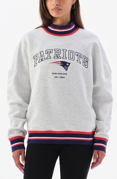 Philadelphia Eagles Mock Neck Graphic Sweatshirt