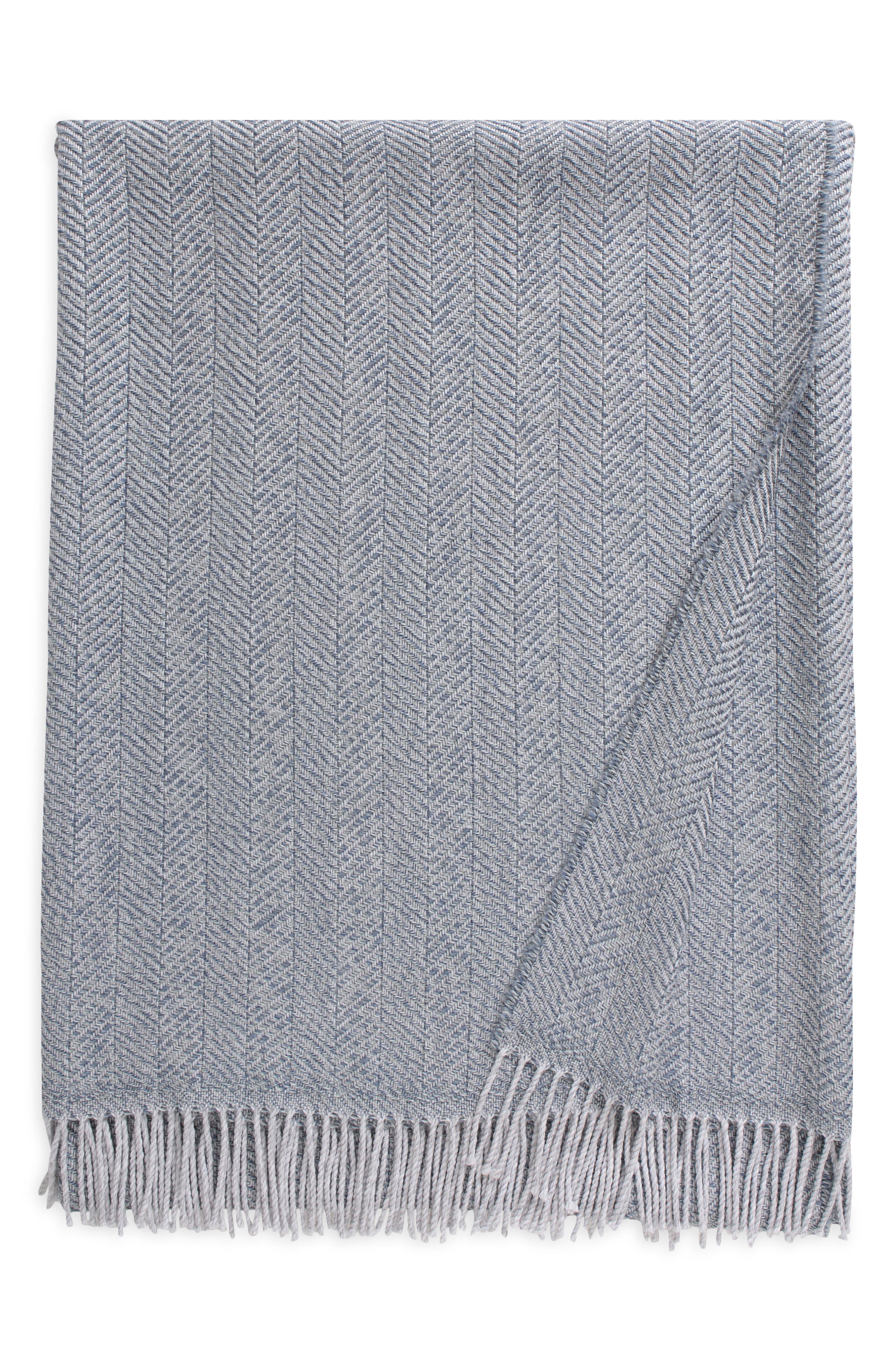 Johnstons of Elgin Textured Fringed Wool Herringbone Throw Blanket in Grey 