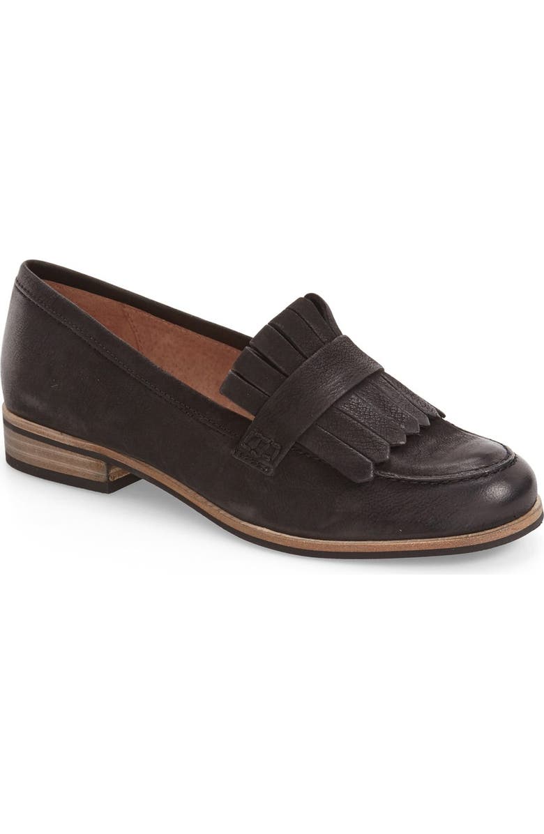 Seychelles 'Bevy' Kiltie Loafer, Main, color,
