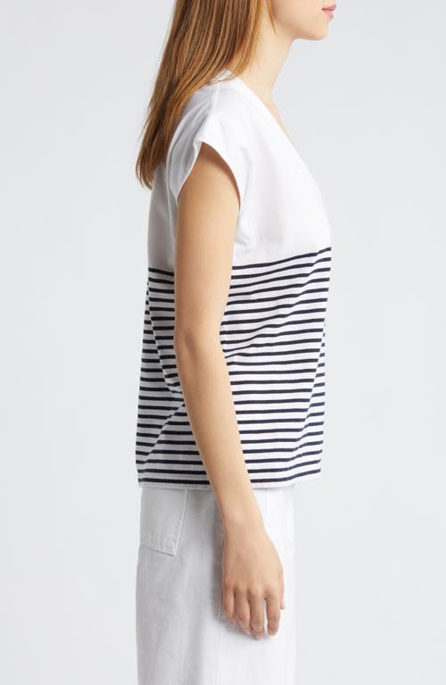 Frame Le Mid Rise Stripe V-neck Cotton T-shirt In Navy Multi