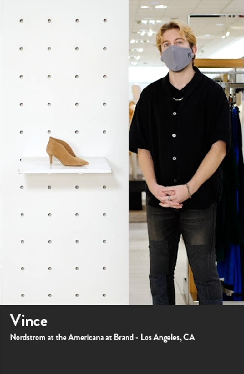 Helena Pump, sales video thumbnail