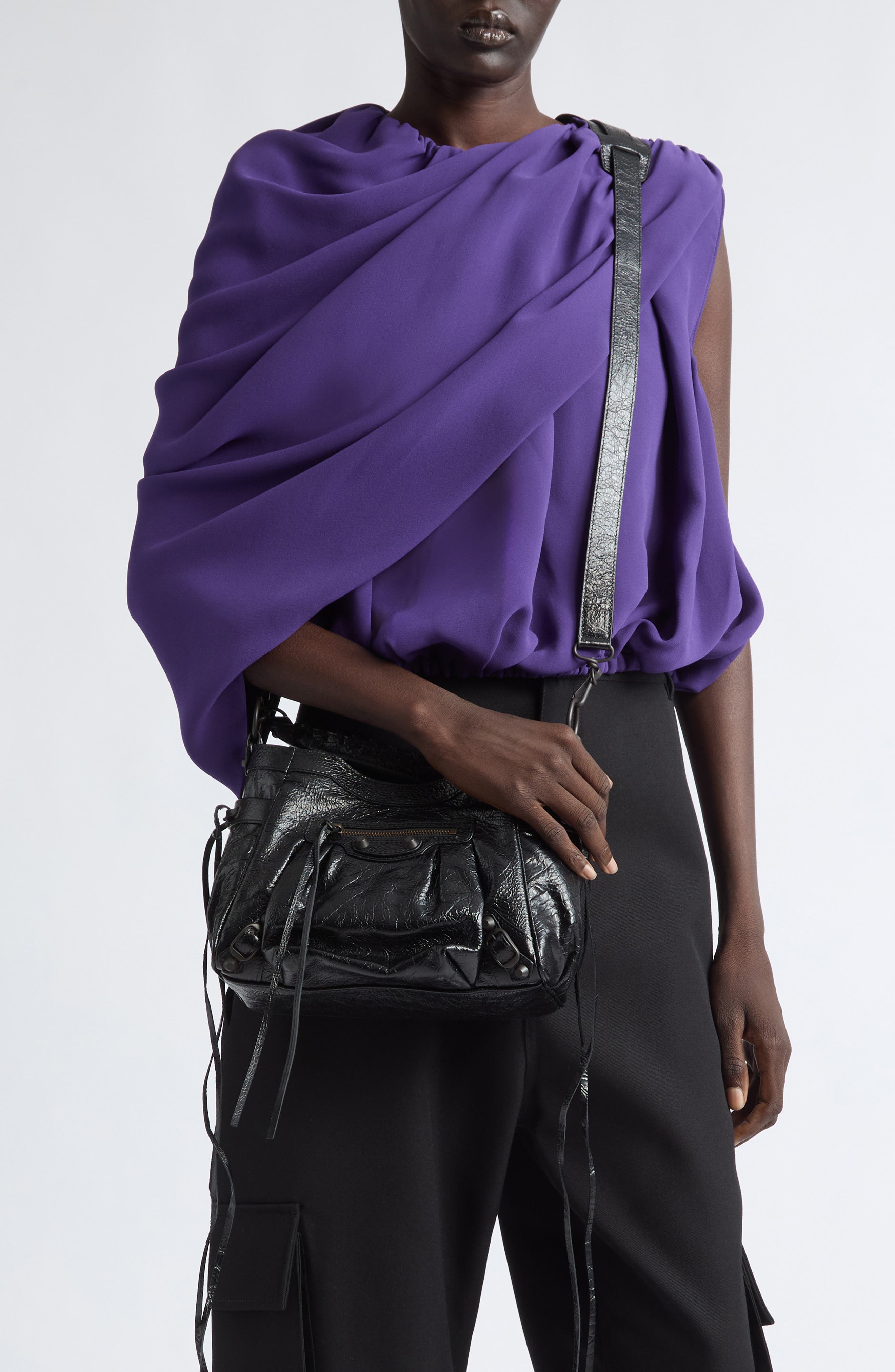 Small Le City Bucket Bag, Alternate, color, 1000 BLACK