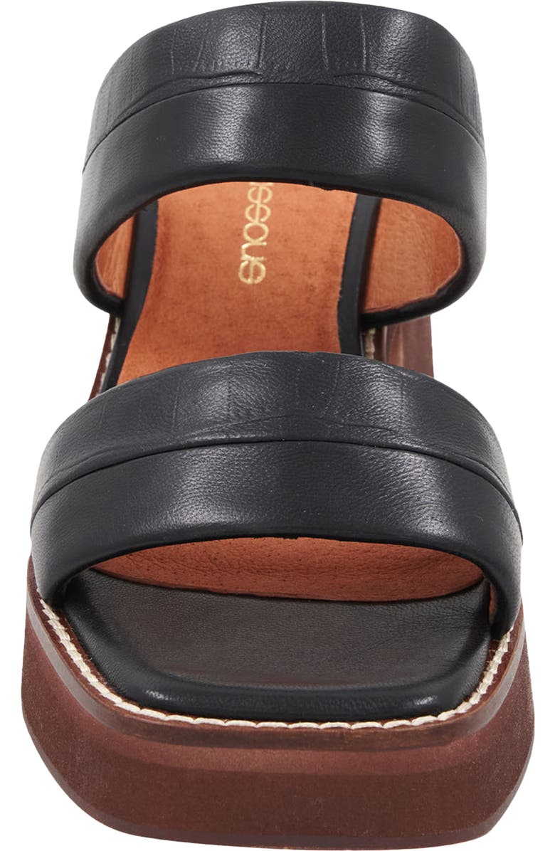 André Assous Layla Featherweights<sup>™</sup> Sandal, Alternate, color,