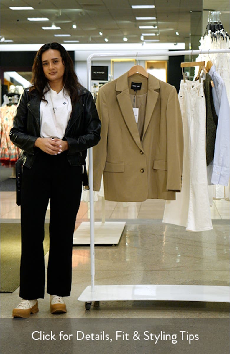 Oversize Blazer, sales video thumbnail