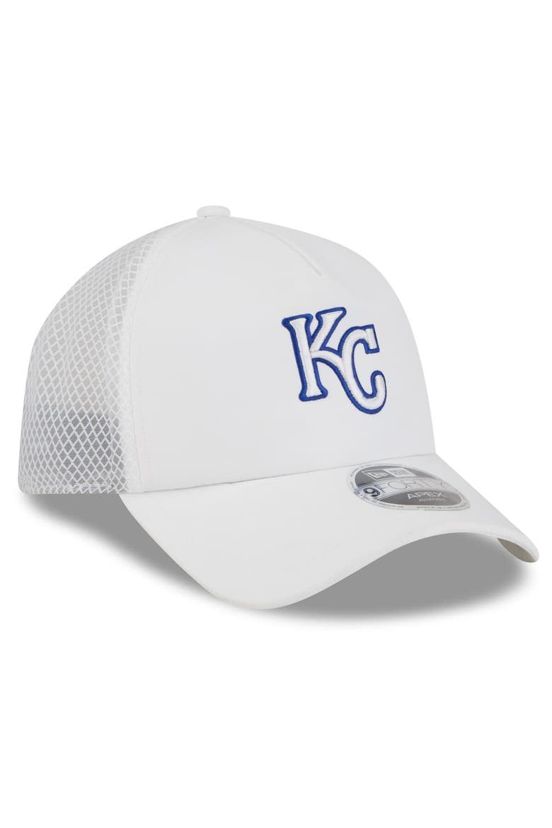 Men's New Era White Kansas City Royals 2026 Batting Practice Apex 9FORTY Adjustable Trucker Hat, Alternate, color, White
