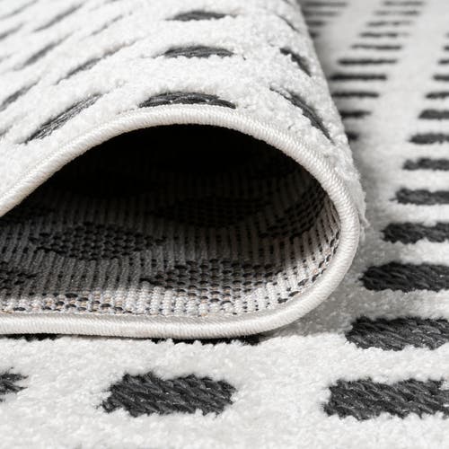 Jonathan Y Rabat High-low Pile Mini-diamond Trellis Indoor/outdoor Area Rug In White/black