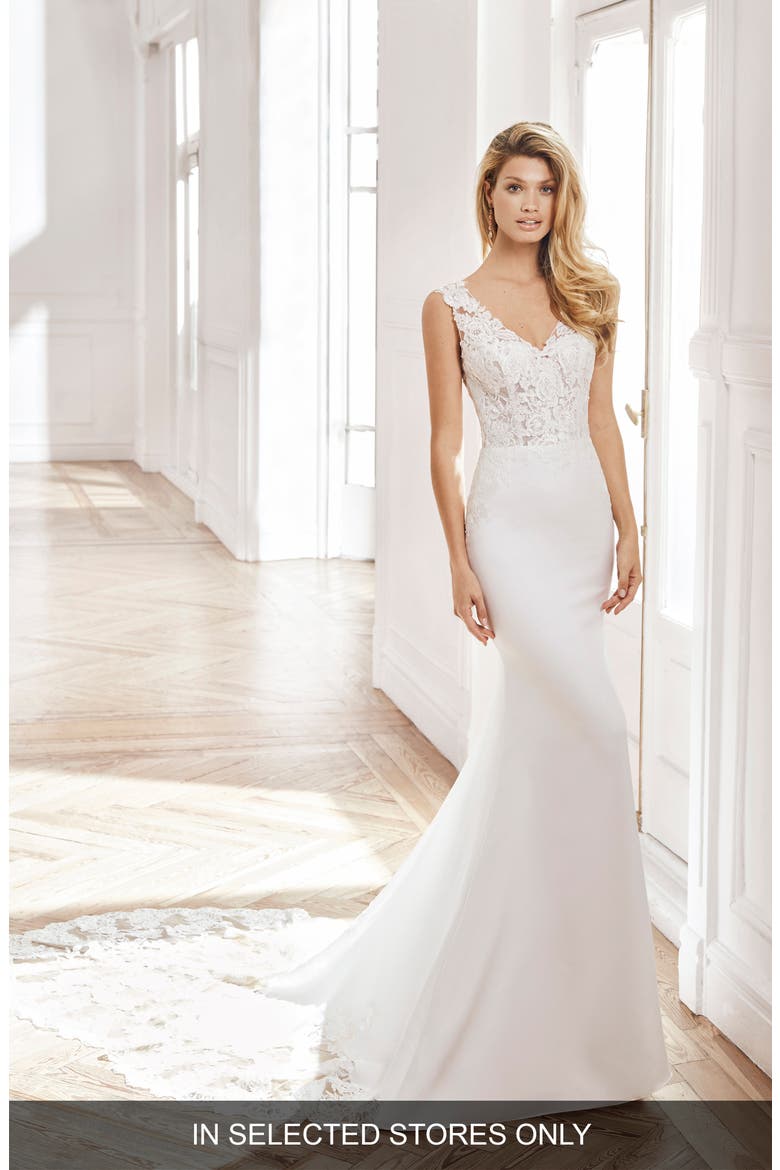 Neith Trumpet Wedding Dress, Main, color, NATURAL