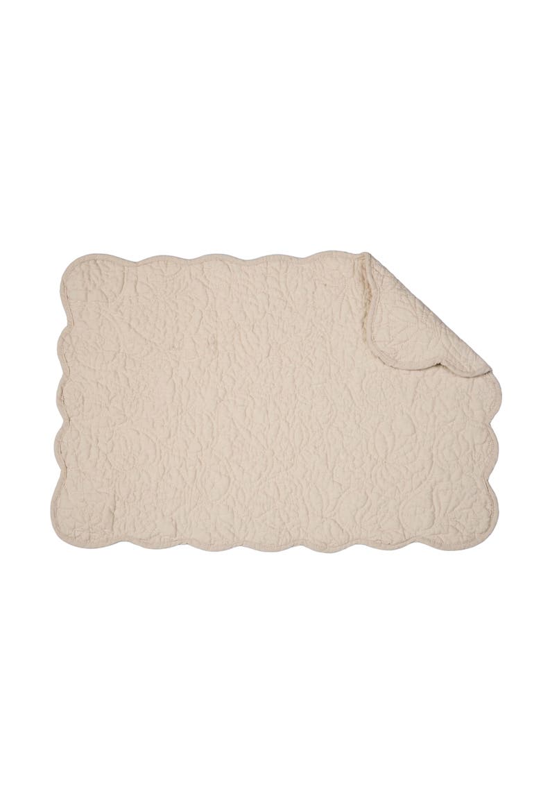 Christiana Khaki Reversible Machine Washable Scallop Quilt Placemats Set of 6, Alternate, color, Beige