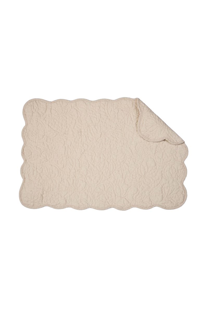 C&F Home Christiana Khaki Reversible Machine Washable Scallop Quilt Placemats Set of 6, Alternate, color, Beige