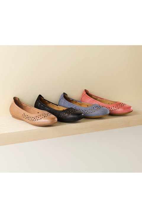 Pippa 29 Ballet Flat (Women)