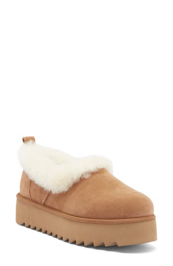Ugg ® Nita Genuine Shearling Slipper