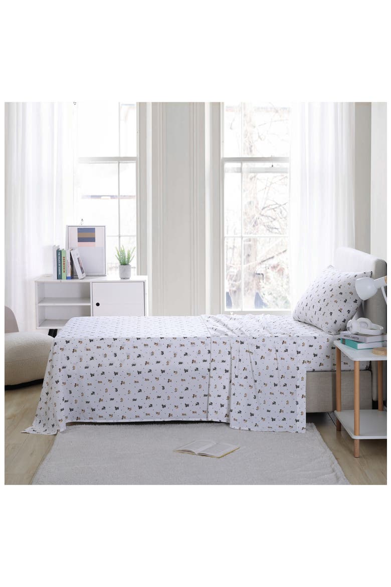 Skateboarding Bulldogs 200 Thread Count Cotton Percale Sheet Set, Alternate, color, GREY