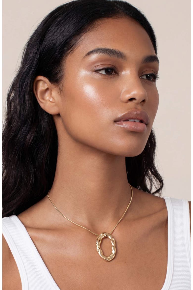 Molten Oval Pendant Necklace, Alternate, color, GOLD