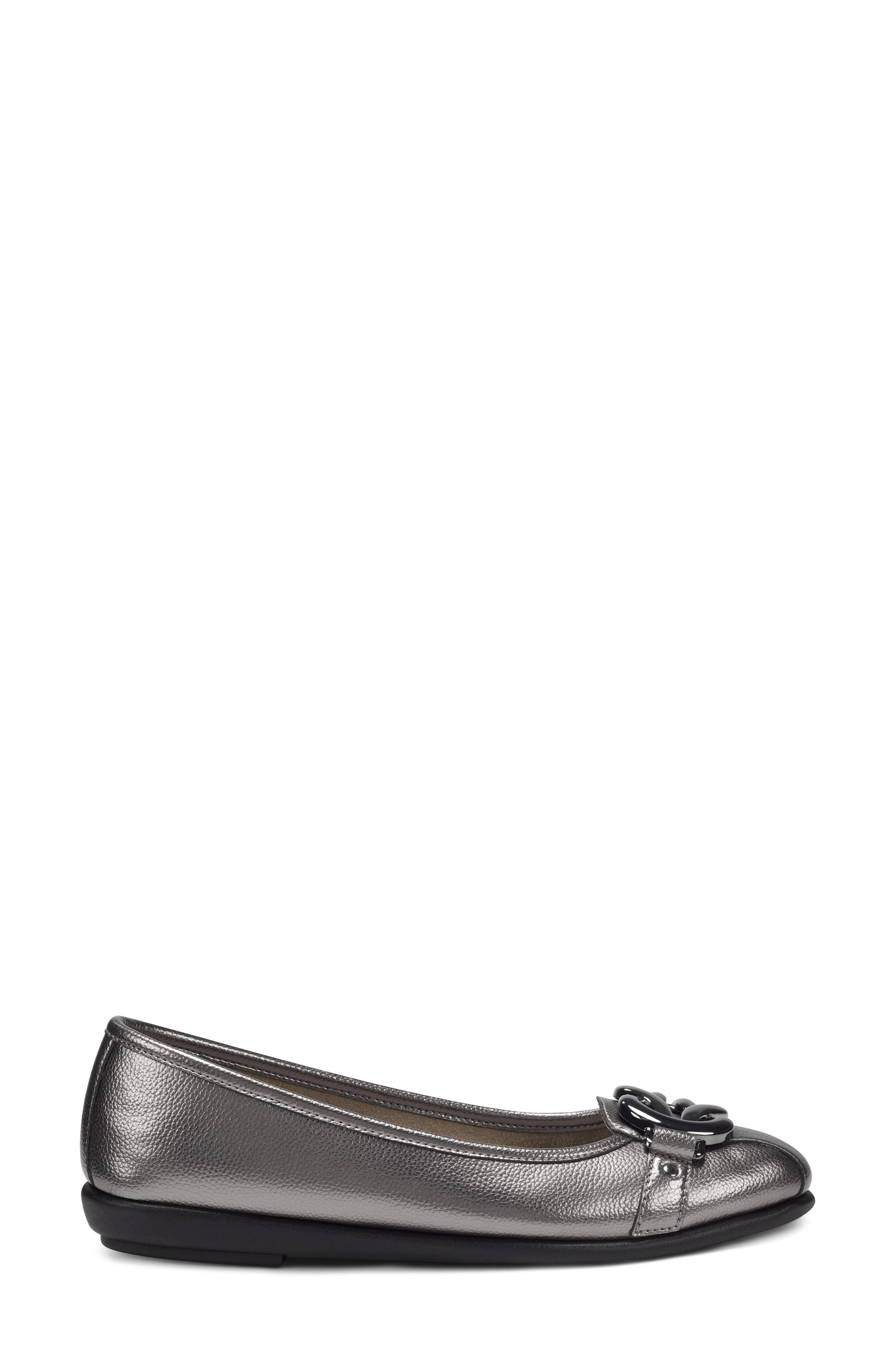 Big Bet Pebbled Flat - Wide Width Available, Alternate, color, METALLIC COMBO
