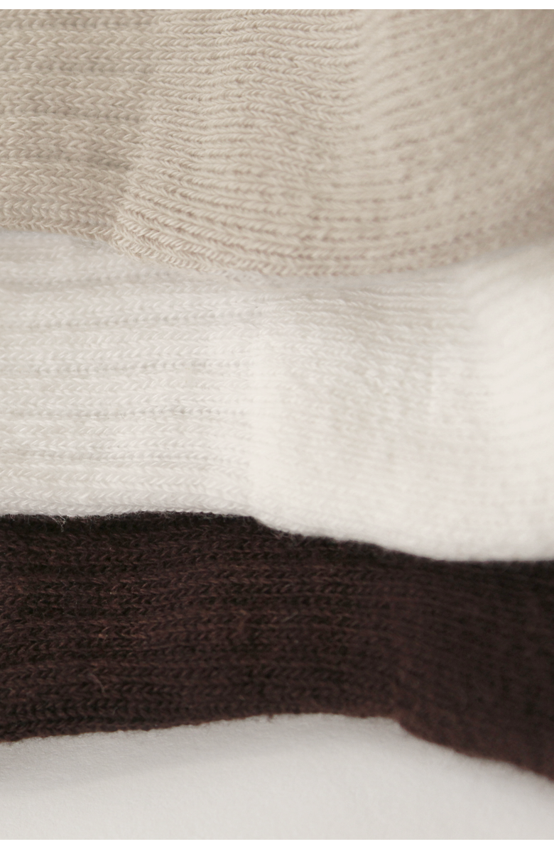 Fraise The Sable Set Grip Socks, Alternate, color, Assorted