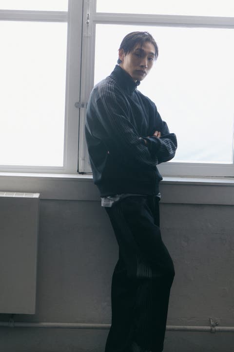 Loose-fit sports joggers with drymove