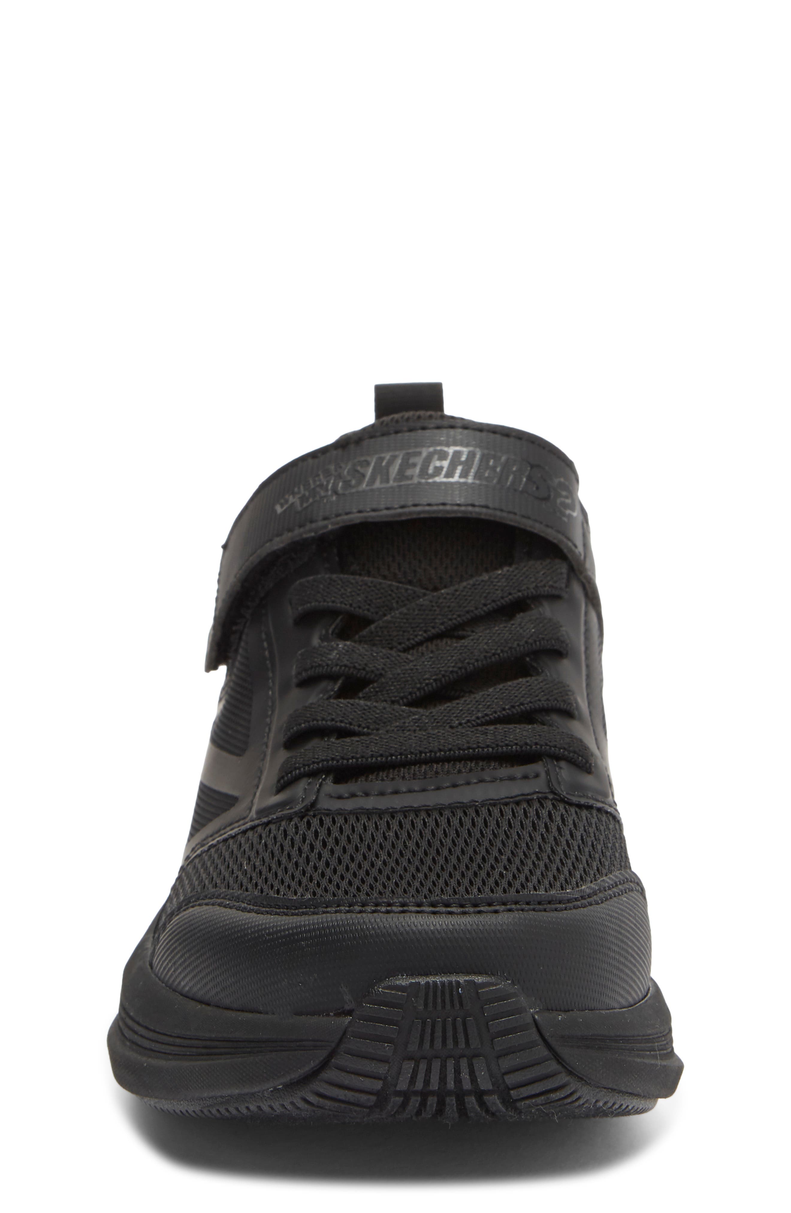 GO RUN Elevate 2.0 Sneaker, Alternate, color, BBK