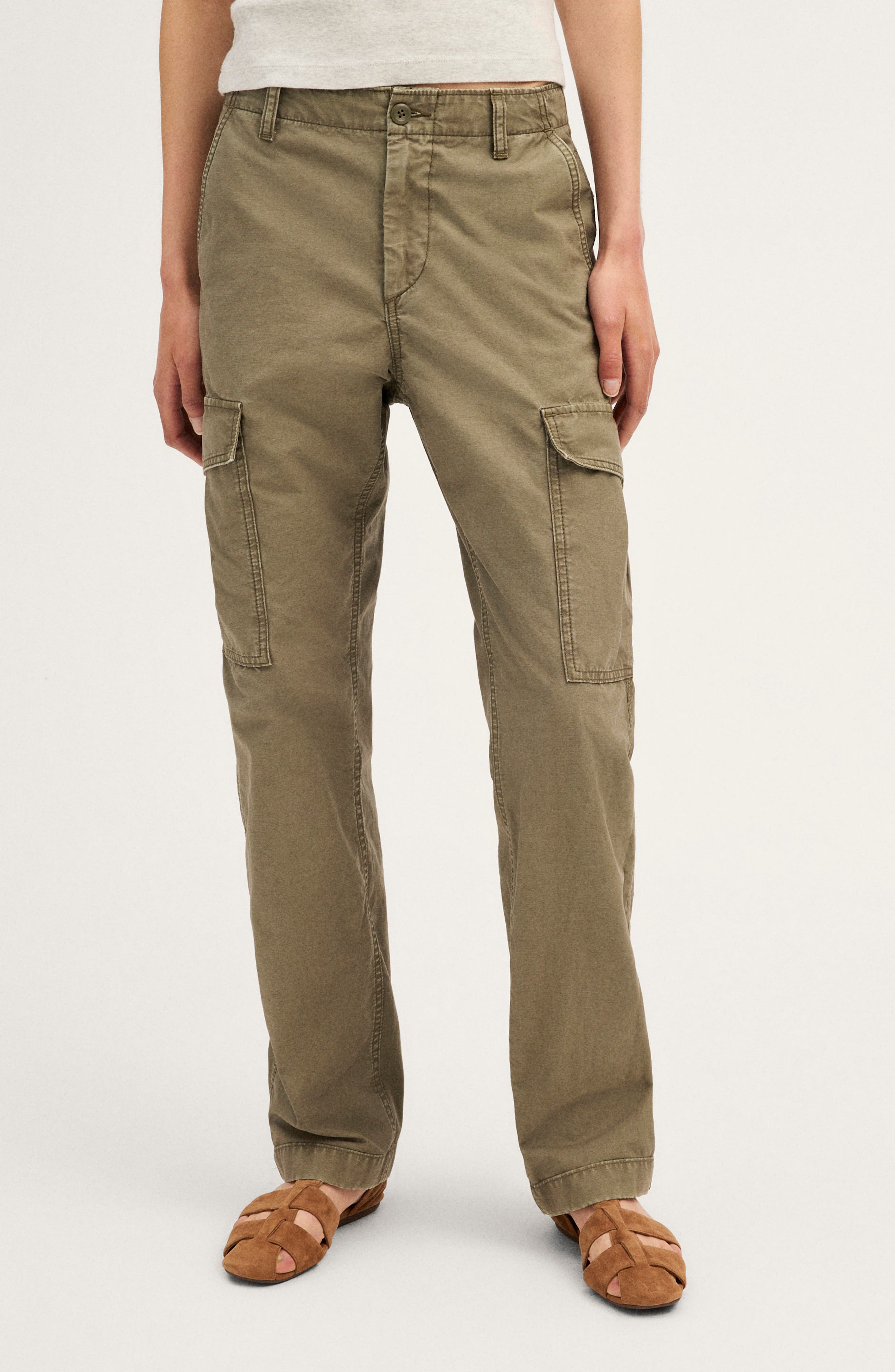 selected SMOKY OLIVE