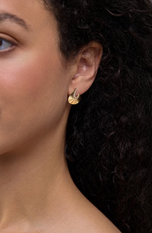 Bony Levy Kiera Large Curve Stud Earrings In Gold