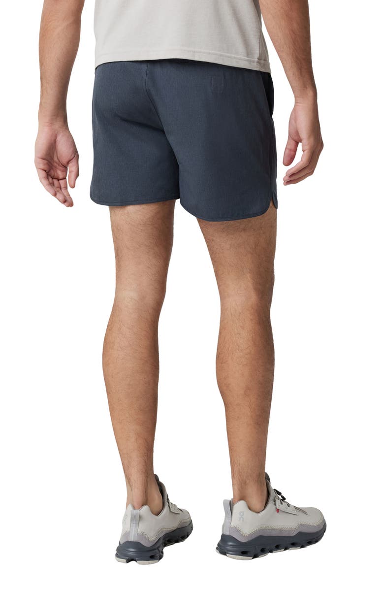 Vuori Banks 5-Inch Shorts, Alternate, color, Navy Linen Texture