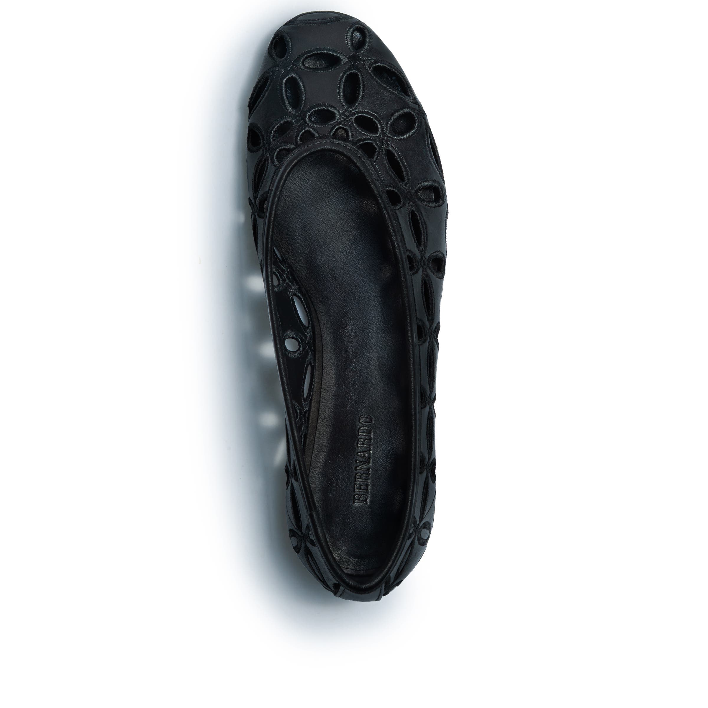 Bernardo Footwear Brie Ballet Flat, Alternate, color, Black