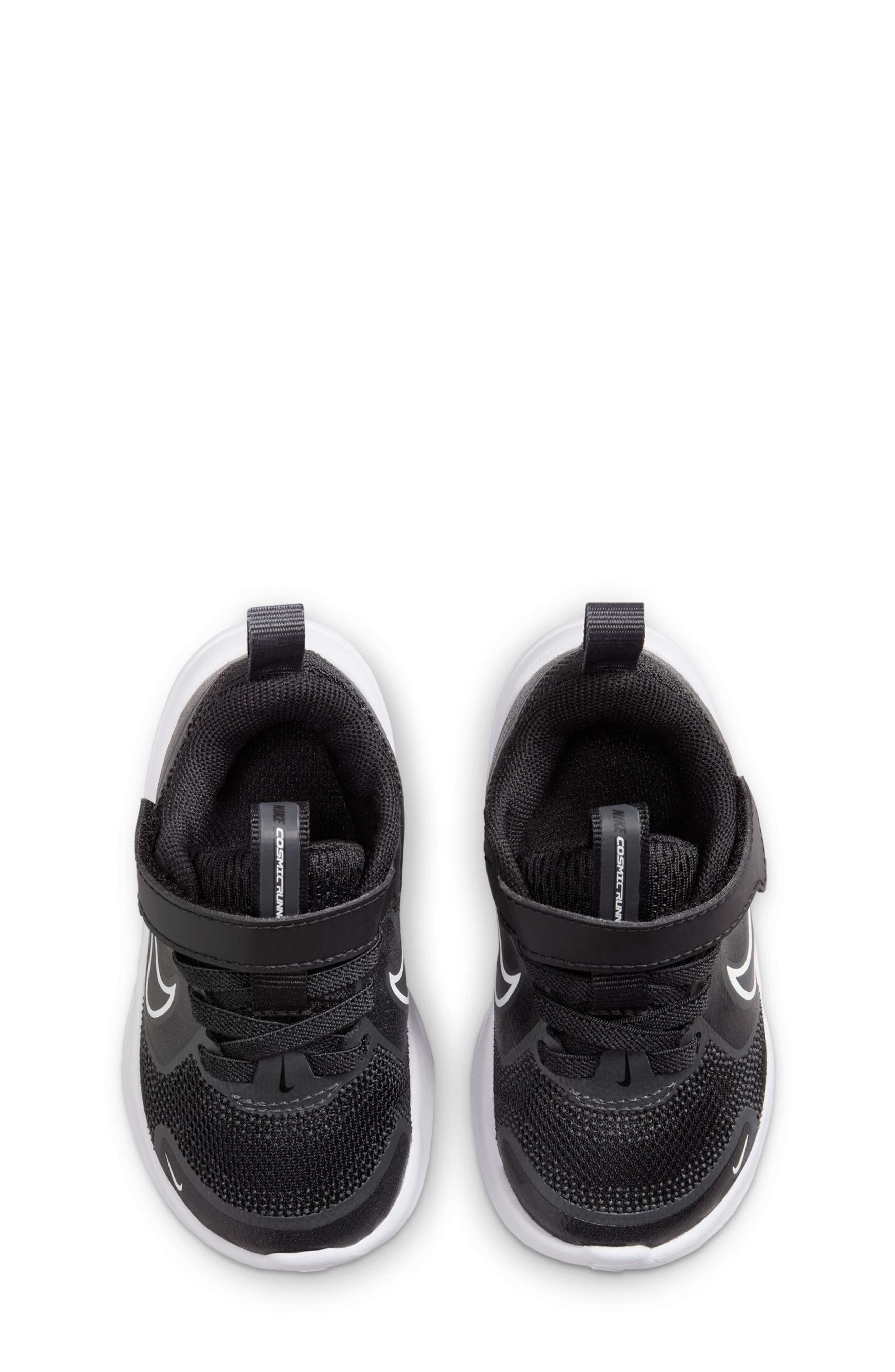 Nike Cosmic Runner Running Shoe, Alternate, color, 003 Black/White