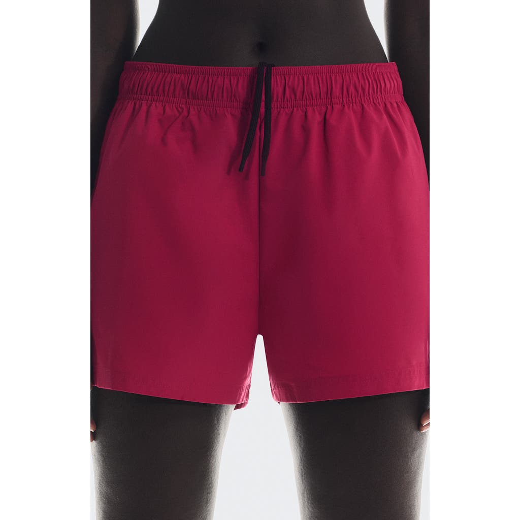 On 3-inch Core Running Shorts In Pink