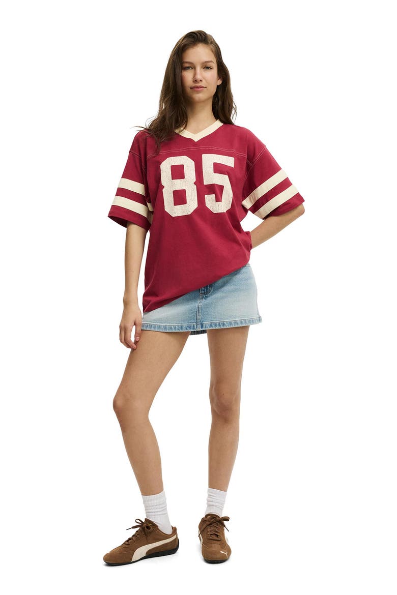 V Neck Oversized Graphic Tee, Alternate, color, 85  Cranberry Cider
