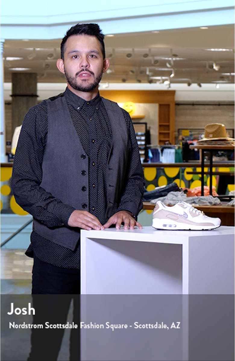 Air Max 90 United in Victory Sneaker, sales video thumbnail