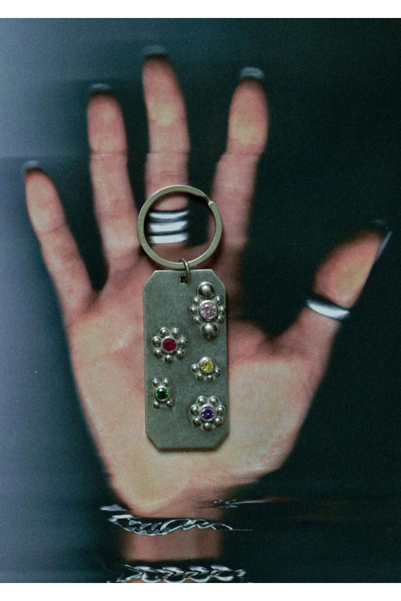 Keychain II, Alternate, color, Silver