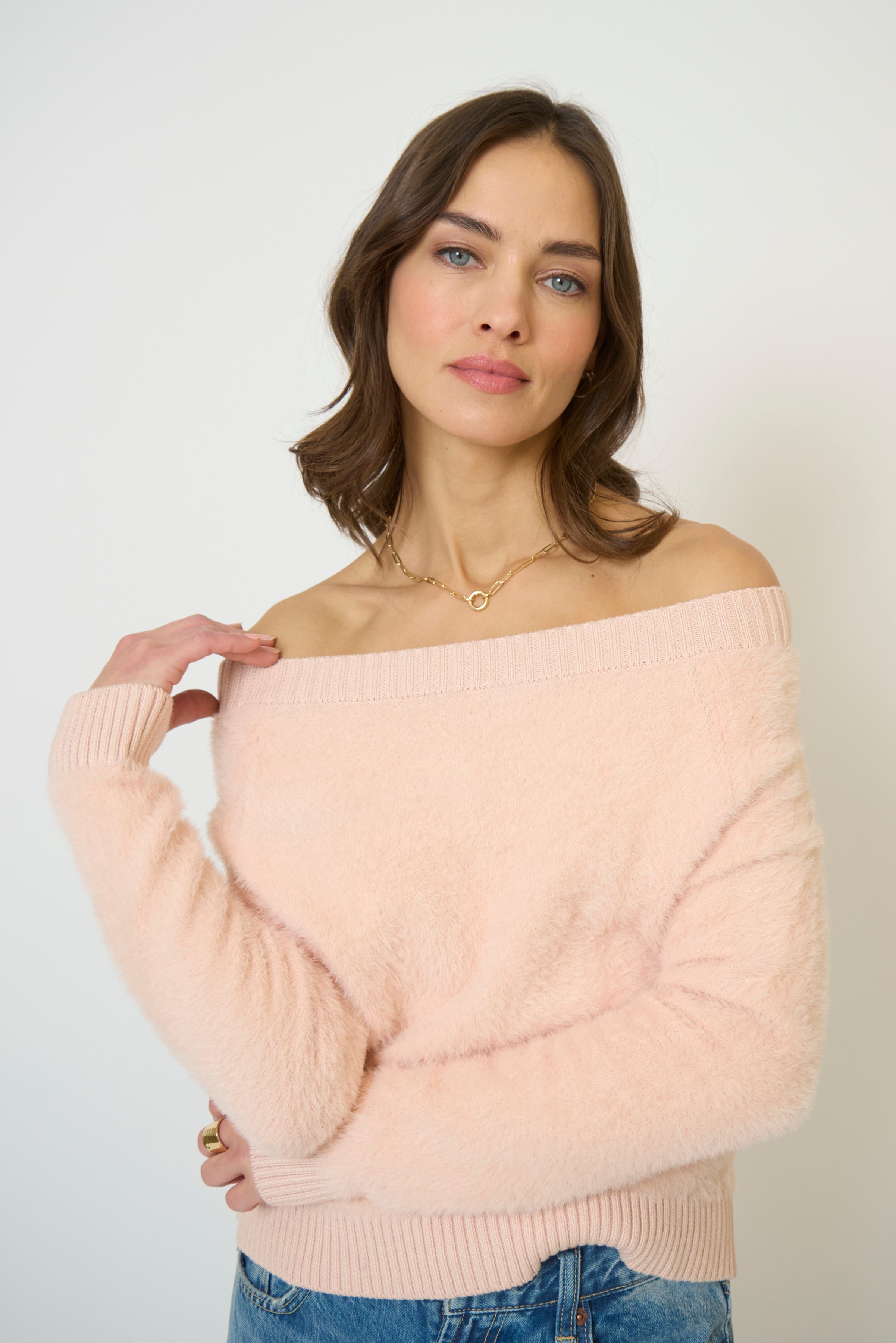 Roman Eyelash Off Shoulder