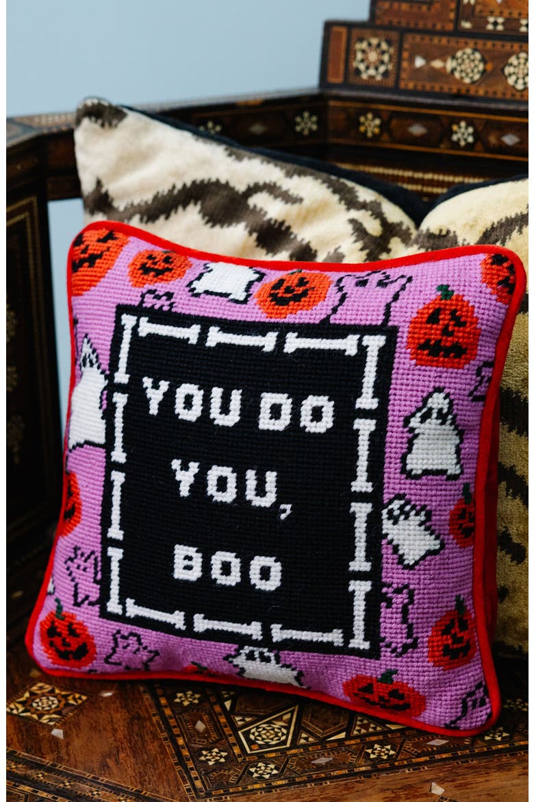 Needlepoint Pillow, Alternate, color, Boo