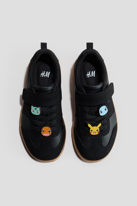 Motif-detail Trainers