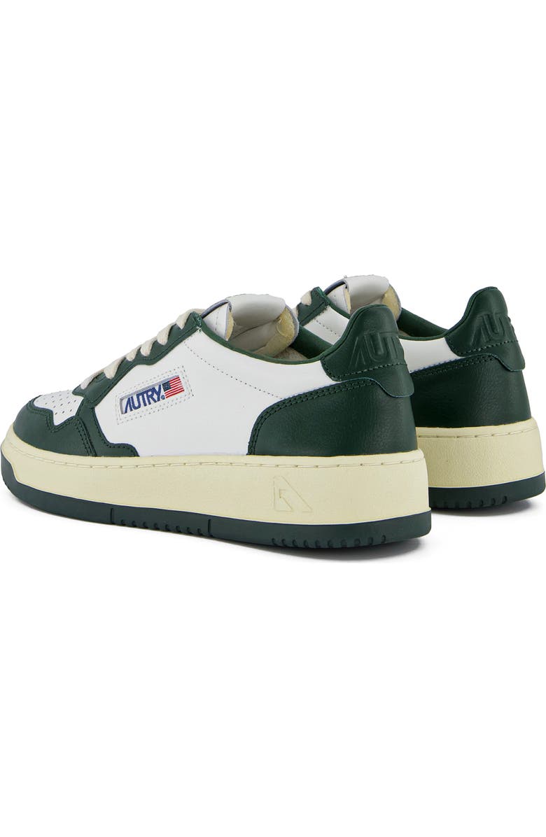 AUTRY Medalist Low Sneaker, Alternate, color, Leather White/ Mountain