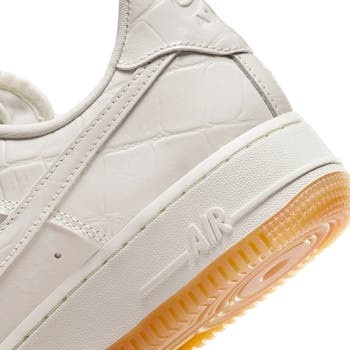 Air Force 1 '07 LX Sneaker