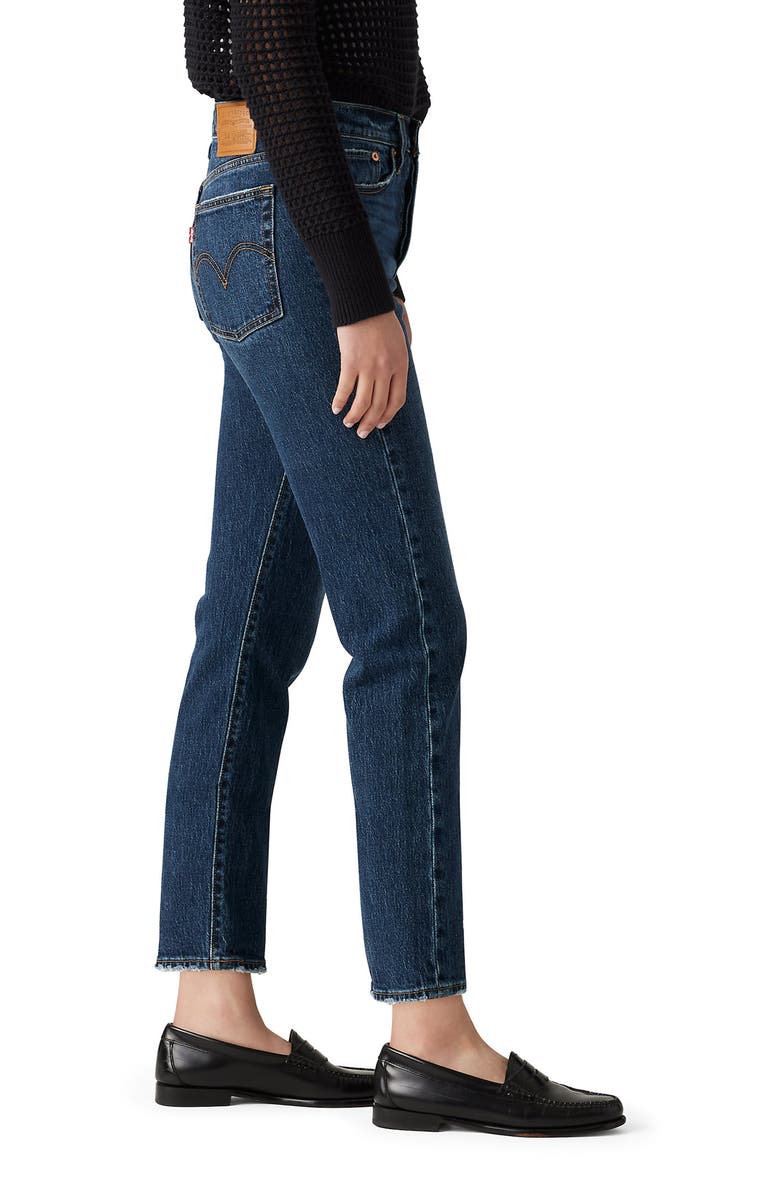 Levi's<sup>®</sup> Wedgie High Waist Crop Straight Leg Jeans, Alternate, color, Indifferent Indigo