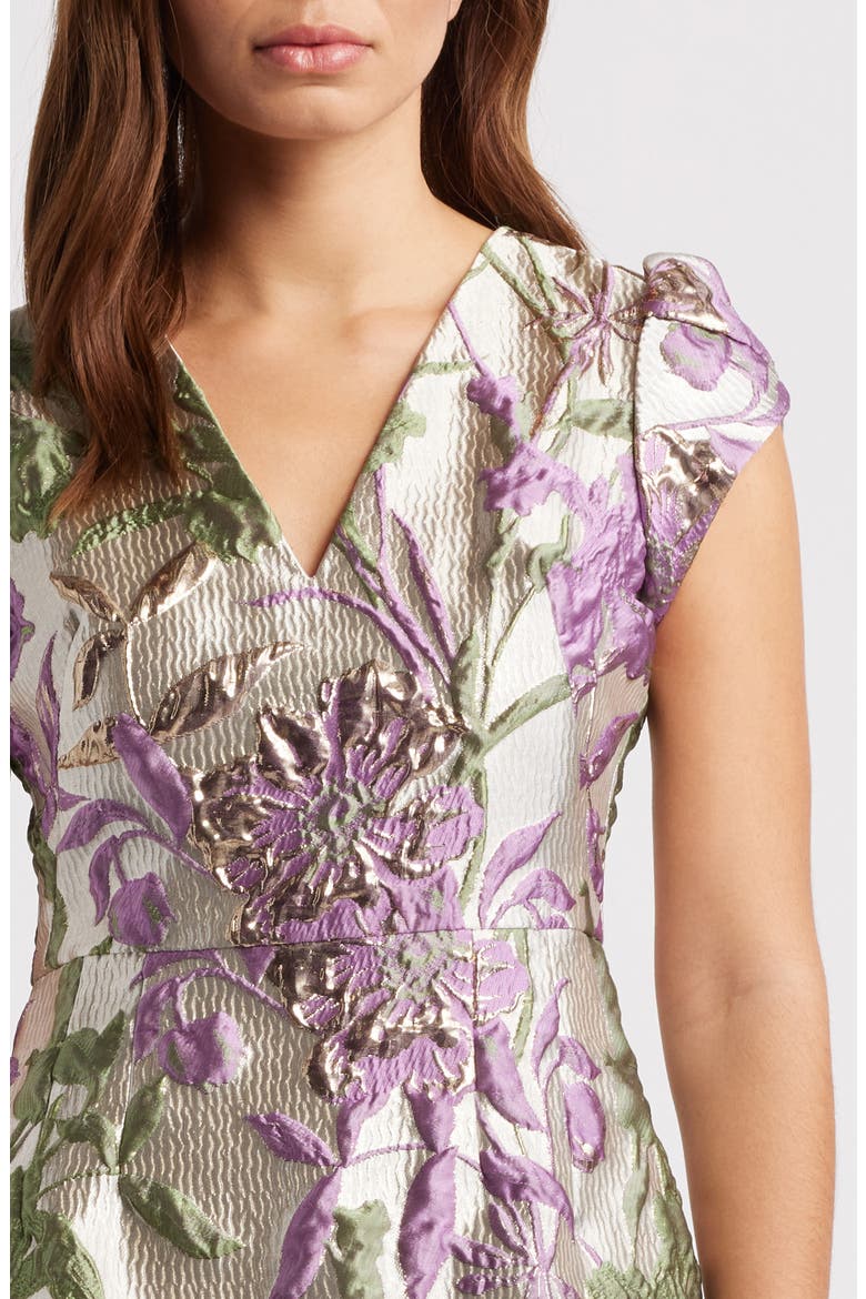 vince camuto metallic jacquard dress Vince Camuto Metallic Jacquard Cap Sleeve V-Neck Cocktail Fit & Flare Dress 6P