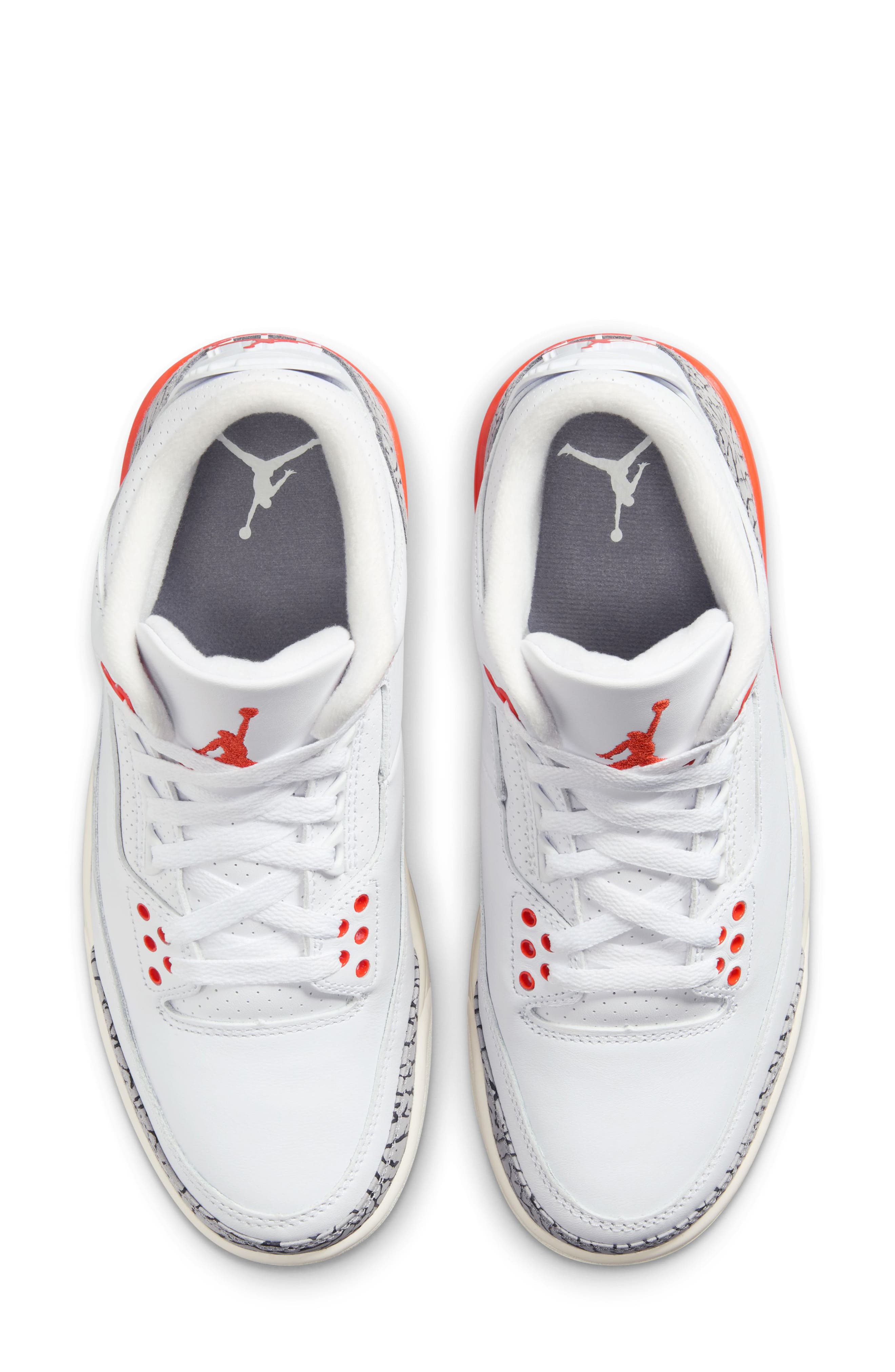 Jordan Air Jordan 3 Retro Basketball Sneaker, Alternate, color, 