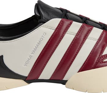 Gender Inclusive Regu Sneaker
