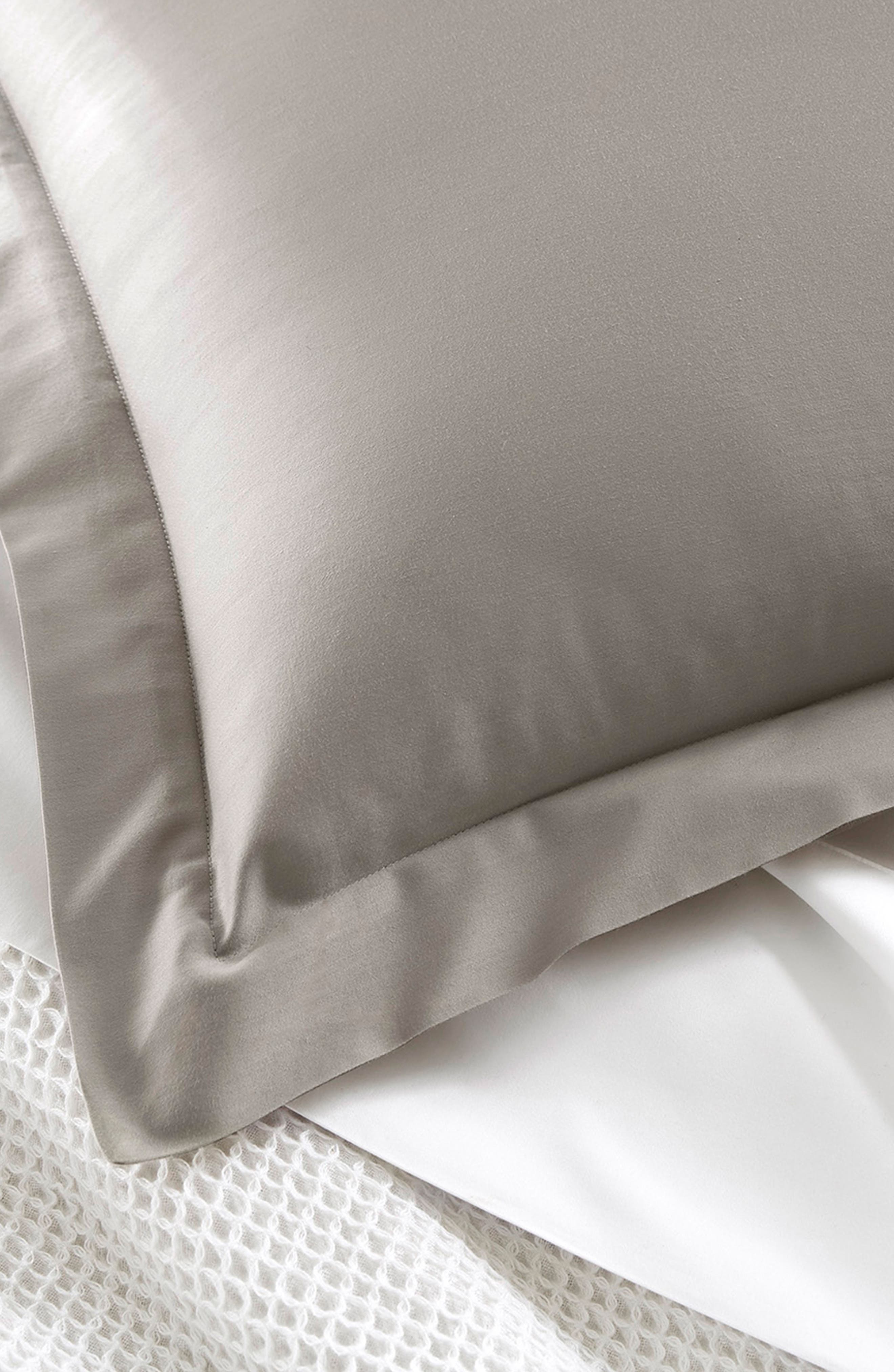 Boll & Branch Percale Hemmed Duvet Cover & Shams - Thumbnail 3