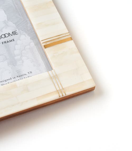 Matr Boomie Mukhendu 5x7 Picture Frame In White