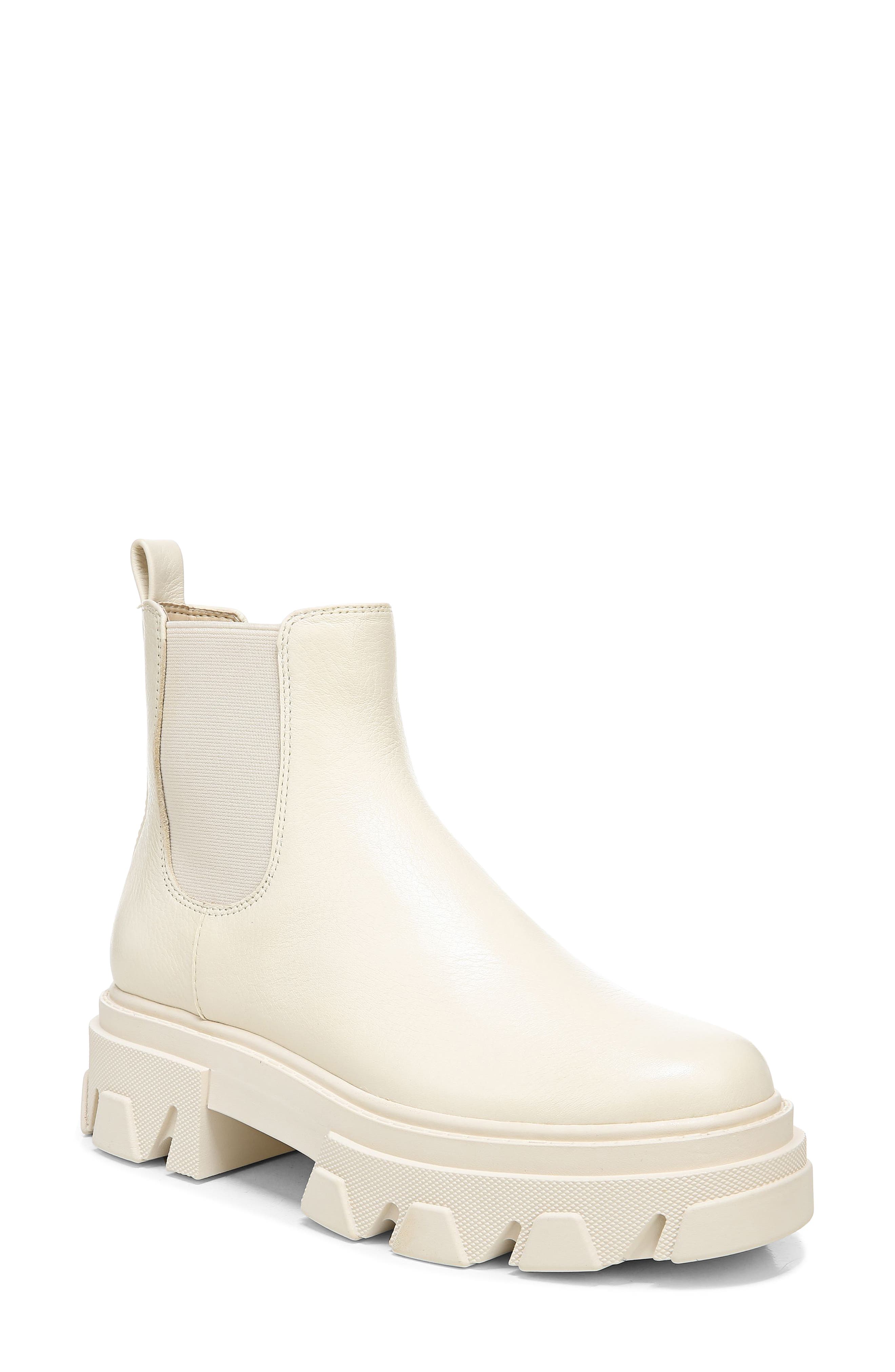 Sam Edelman Daelyn Lug Sole Short Boot, Main, color, 