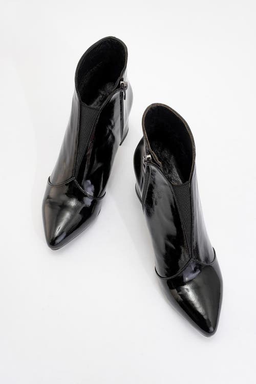 Forever & Always Shoes Finda Leather Block Heel Boot In Black