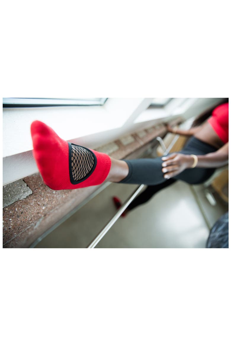Fishnet Assorted 2-Pack Closed Toe Ankle Socks, Alternate, color, BLACK - RED