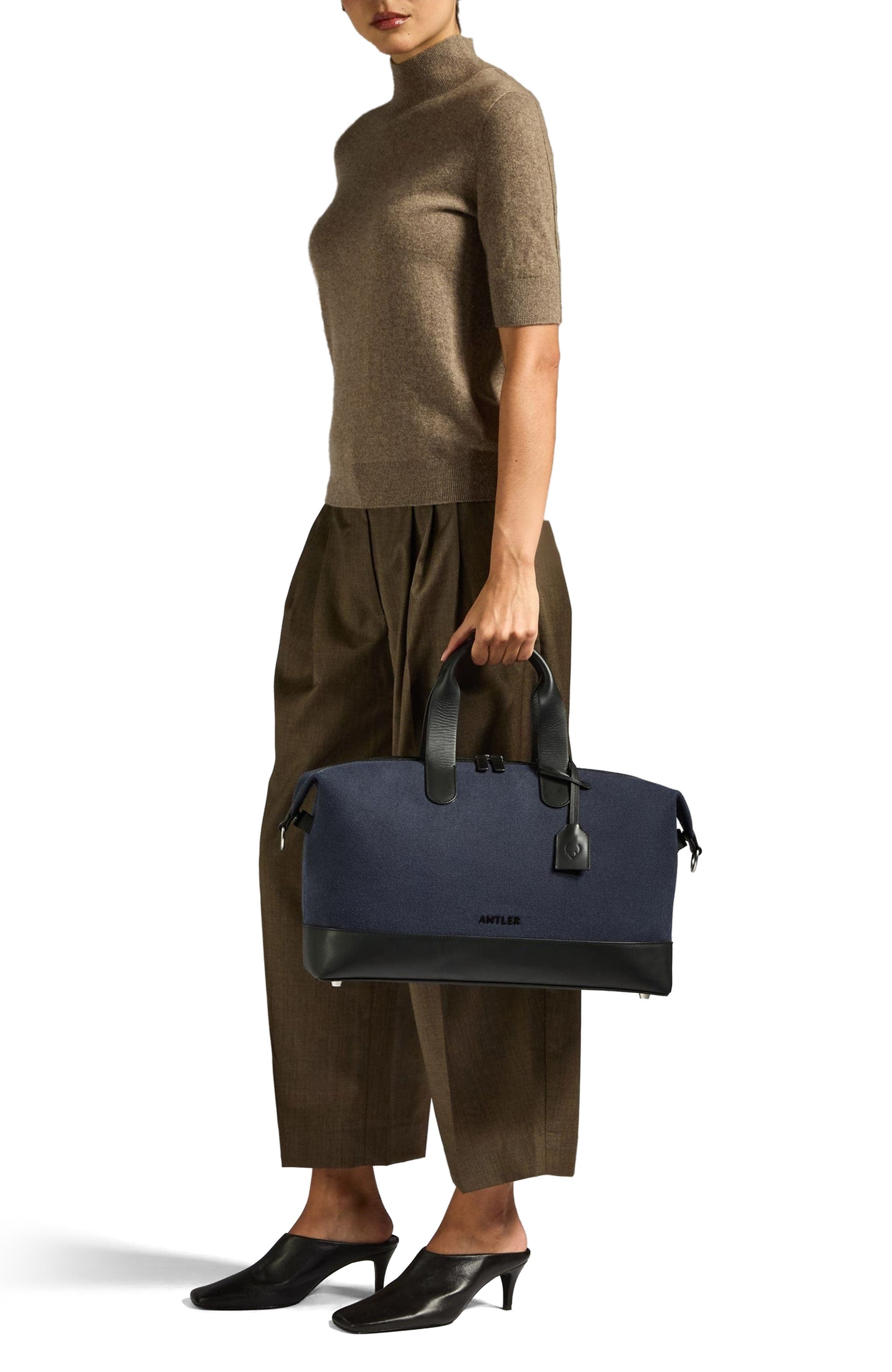 Heritage Overnight Bag in Navy, Alternate, color, Navy