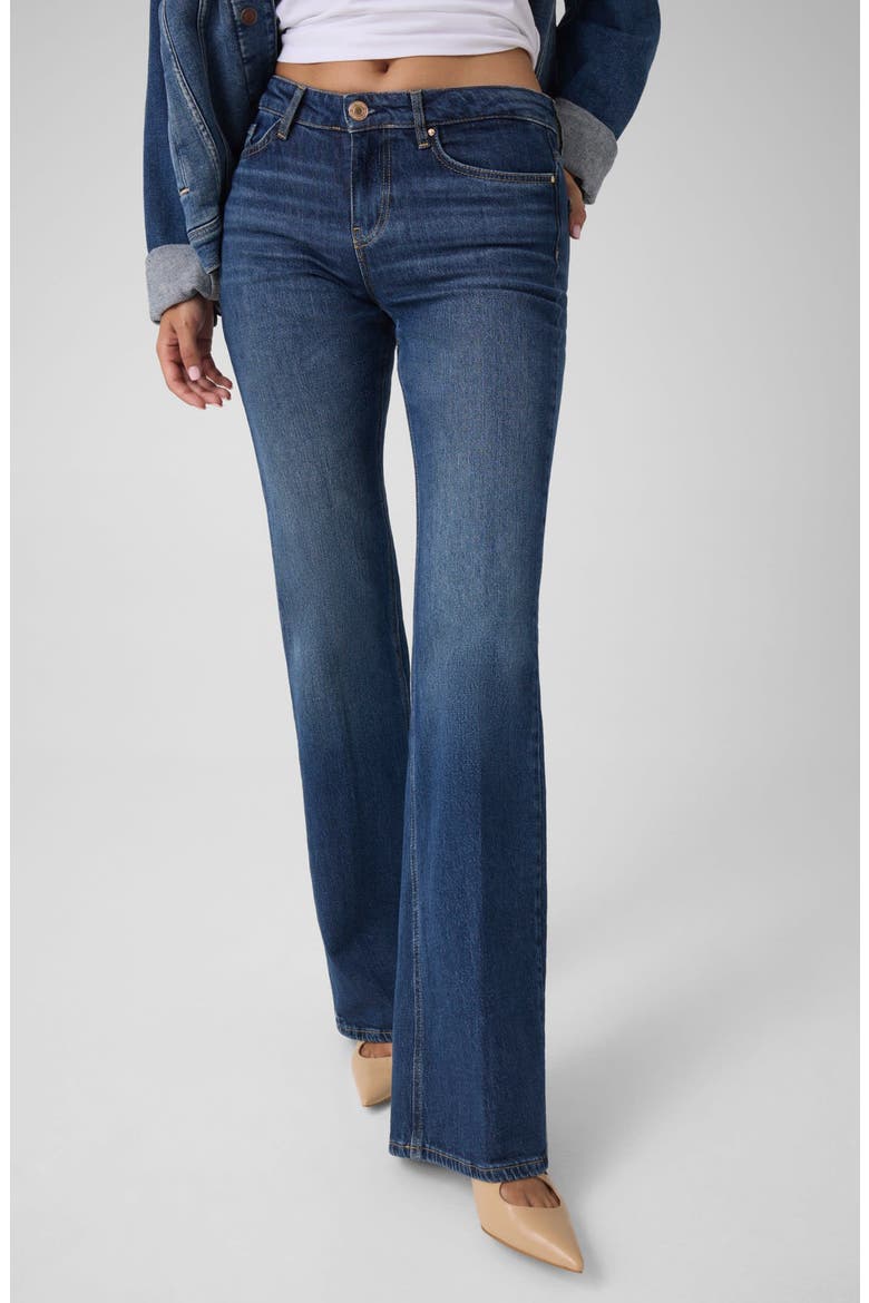 Beverly Low Rise Wide Leg Jeans, Alternate, color, BLUE